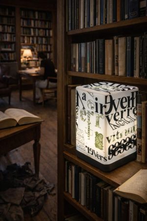 Boutique 4 Veilleuse Totem Verre & Langage