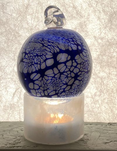 09 jerome ghesquiere photographie soufflee artisan souffleur verre oise boule de noel bleu