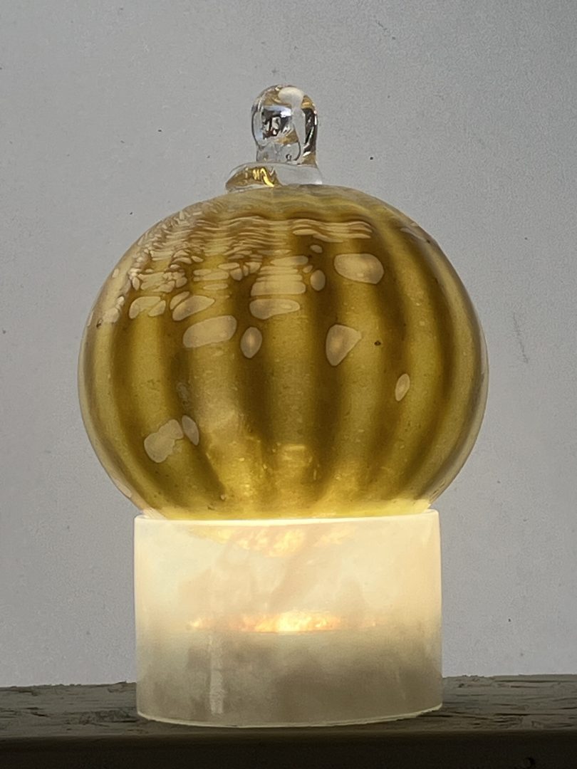 Boule de Noël JAUNE en verre soufflé 2 Boule de Noël JAUNE en verre soufflé – Image 2